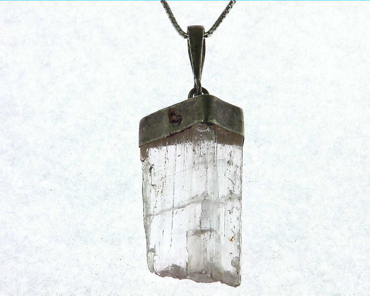 Kunzite natural genuine Crystal Pendant in Silver PSS,1015