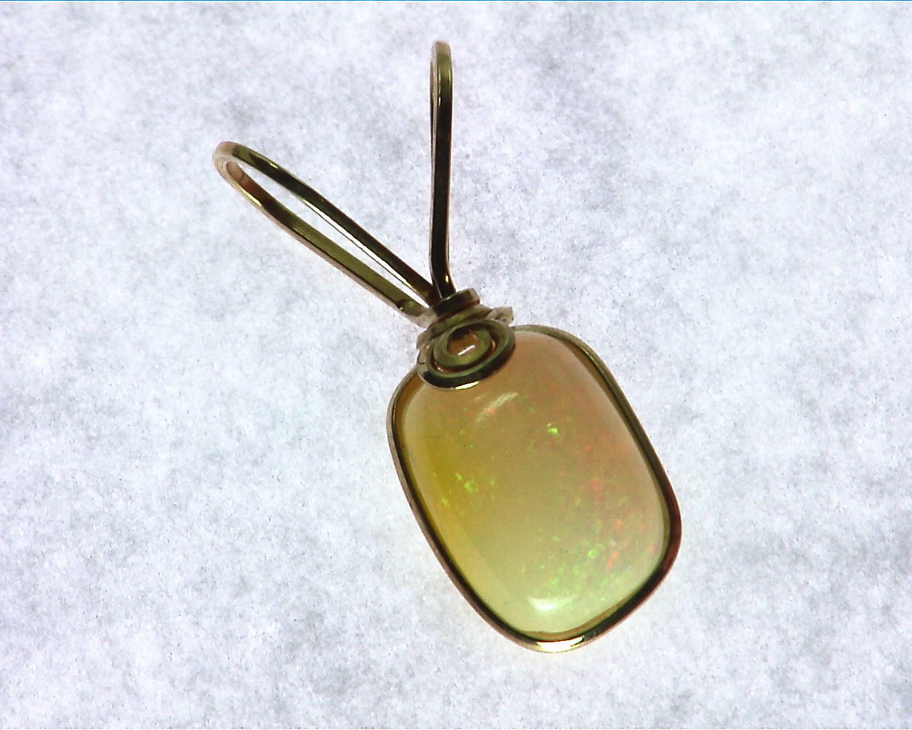 Ethiopian Opal Pendent 3