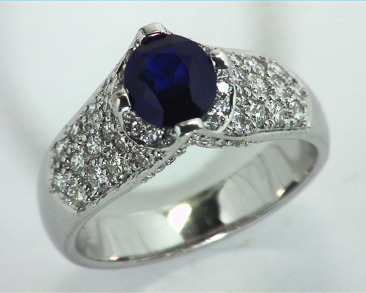 Blue Ceylon Sapphires Engagement Ring 18kt Lady,s Ring RFK,312 6