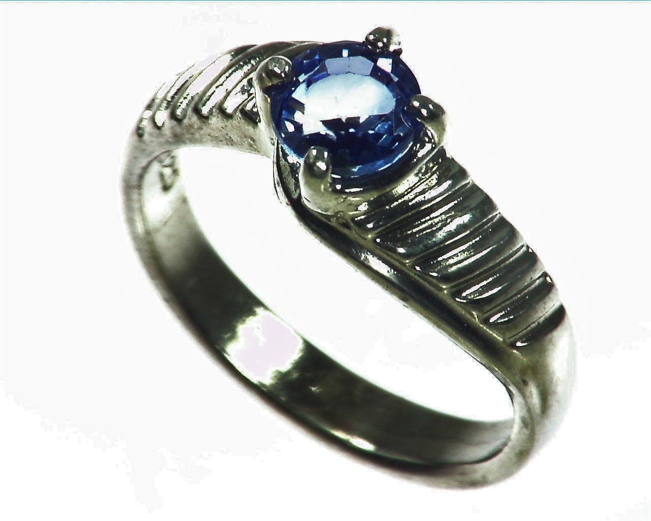 Blue Sapphire Natural Genuine Gemstone Set in Sterling Silver Lady,s Ring RSS1042 7