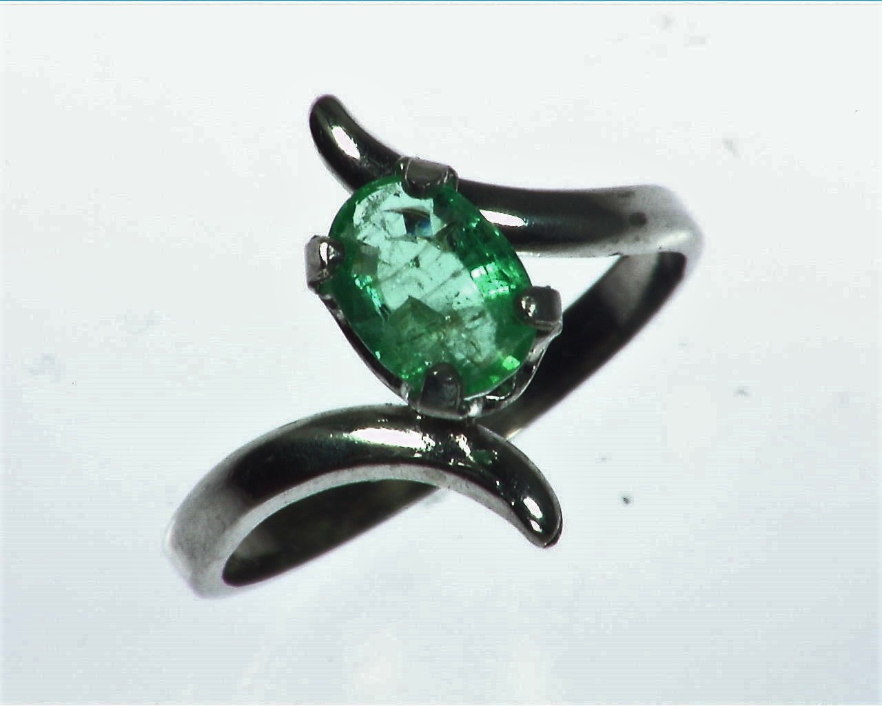 Emerald Natural Genuine Gemstone Sterling Silver Ring RSS1049 2