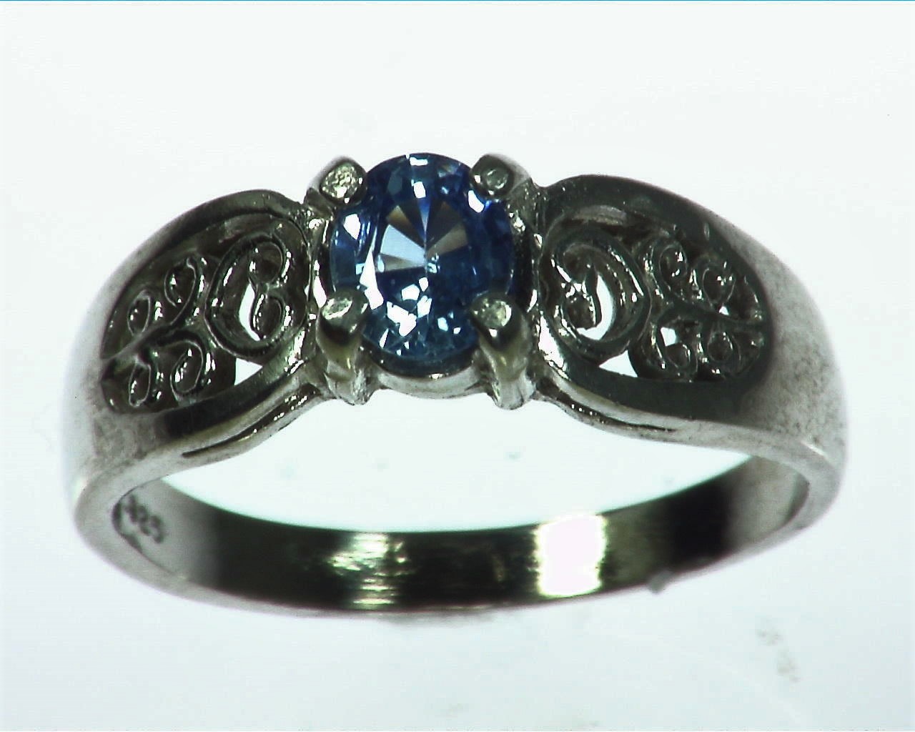 Blue Sapphire Sterling Silver Lady,s Ring RSS1052