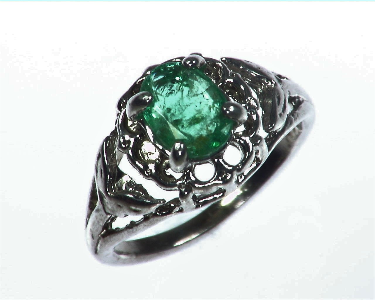Emerald Natural Genuine Gemstone Sterling Silver Ring RSS1077 2